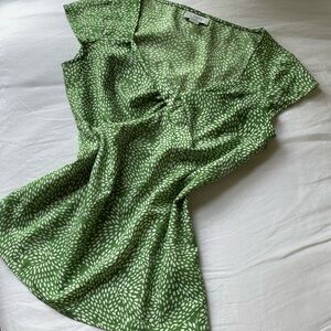 LOFT twist front patterned blouse